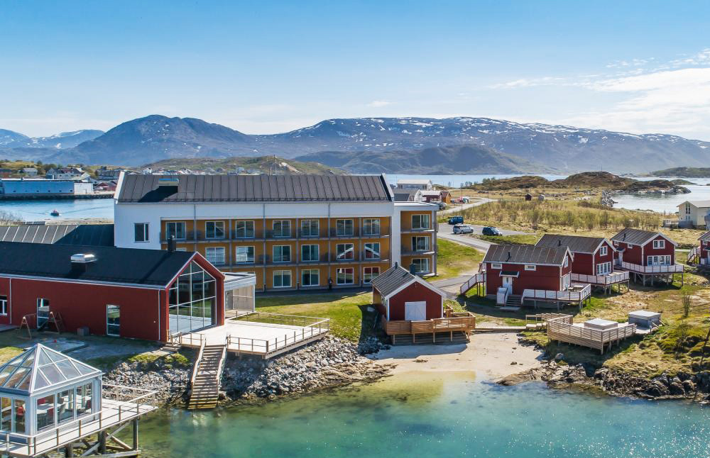 Magiczne miejsce bez zegark&oacute;w &ndash; Sommar&oslash;y