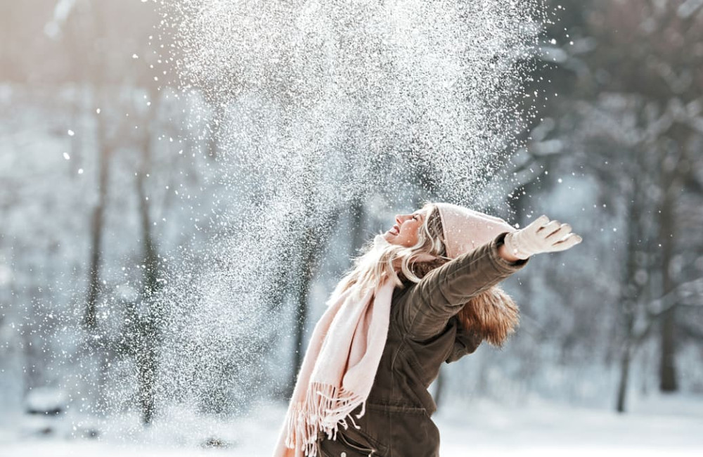 Let it snow! Białe damskie zegarki zimowe