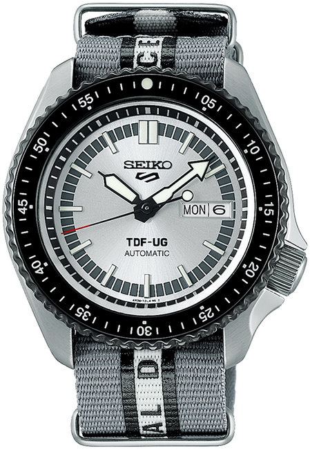 Seiko 5 Sports SRPJ79K1